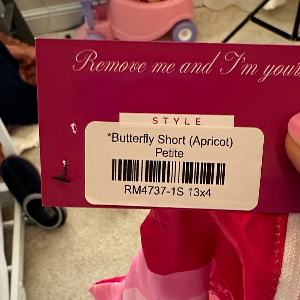 Chelsey Smith Crowns Butterfly Short Apricot Petite - Picture 5 of 5